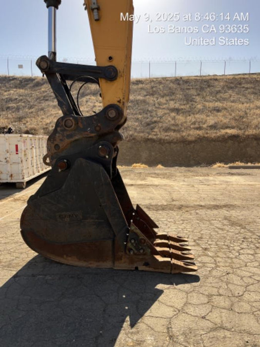 2021 PALADIN 36" Bucket HD, Excavator 77,000 - 85,000 lbs - Paladin