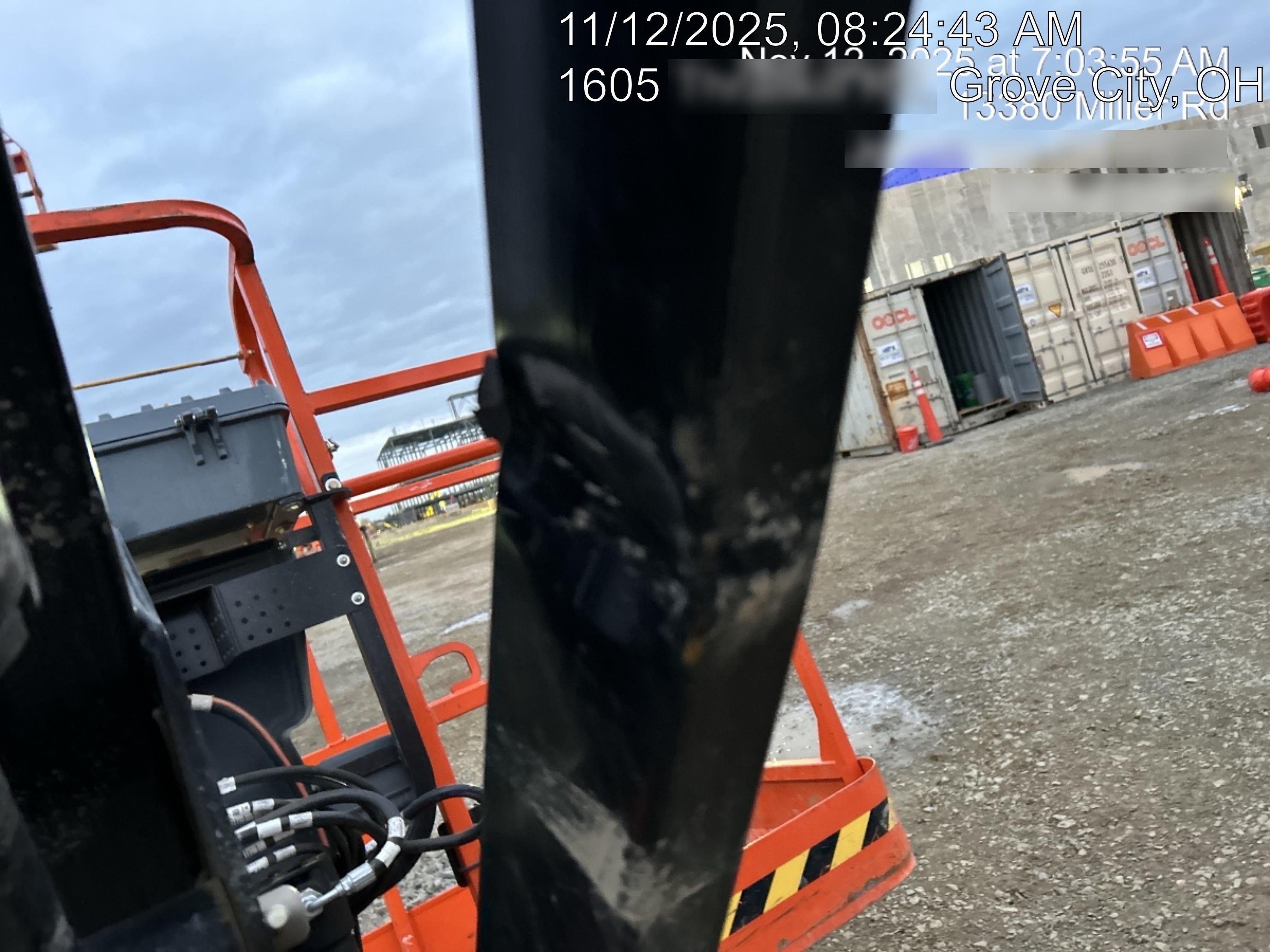 2025 JLG 860SJ