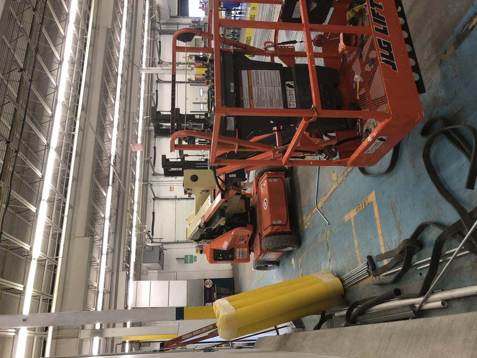 2019 JLG E400AJPN