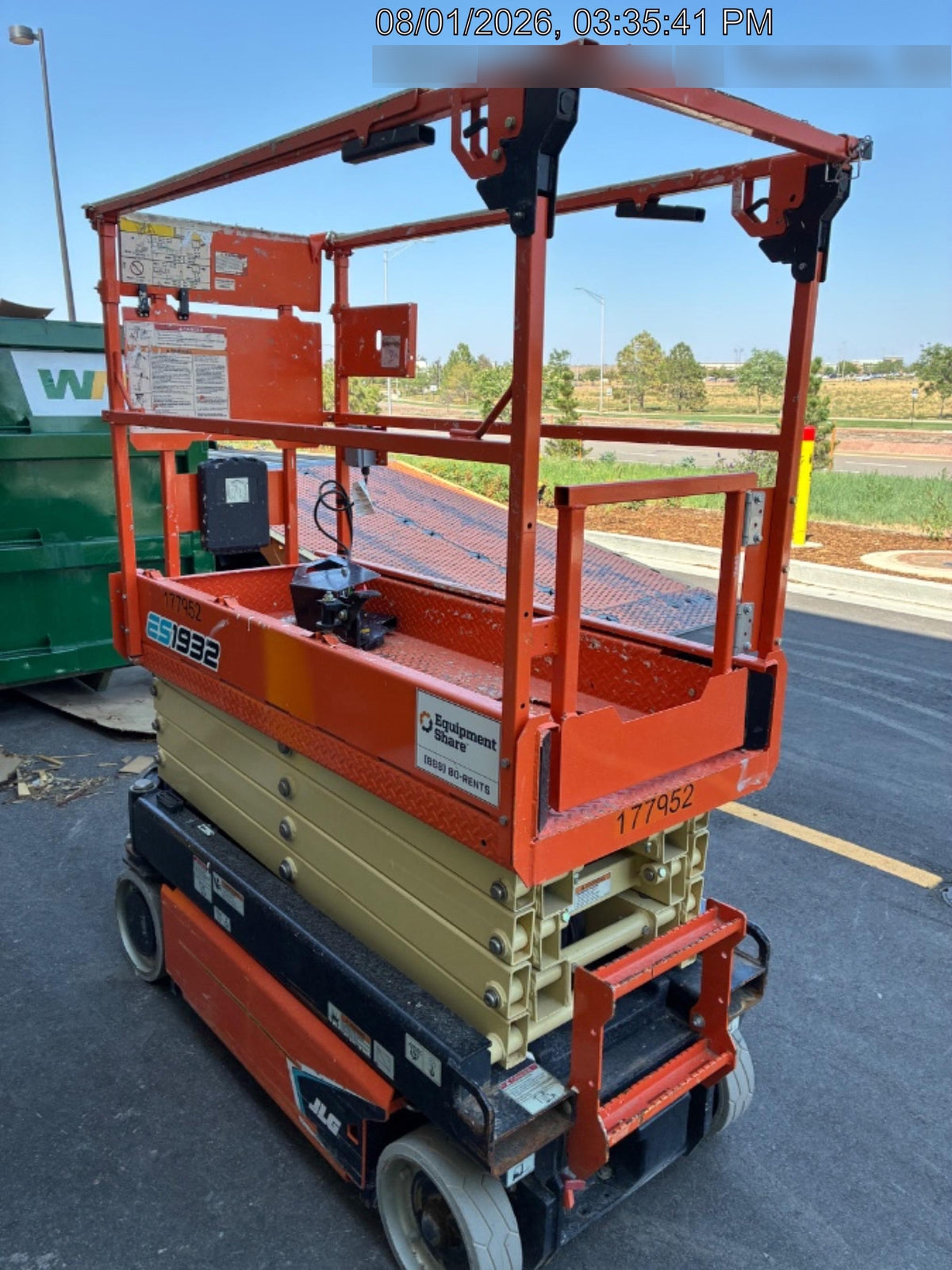 2021 JLG ES1932