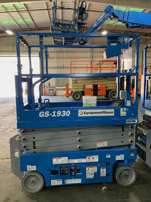 2020 Genie GS-1930 Solid Non Marking Tires, Beacon, Folding rails with half height swing gate, 800W Inverter