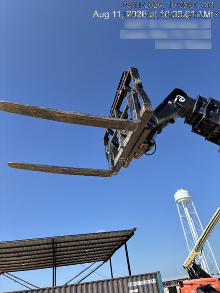 2022 JLG 1075