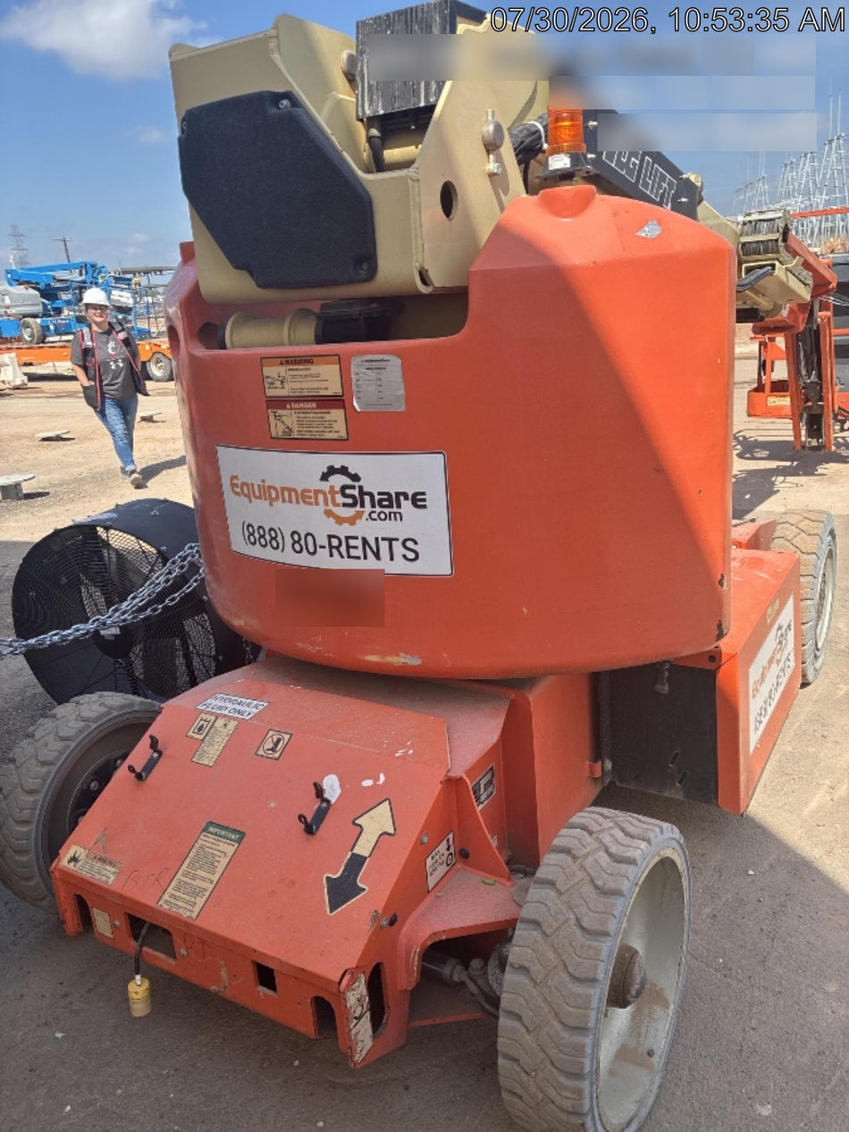 2019 JLG E400AJPN