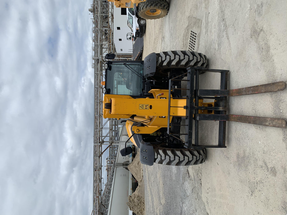 2020 JCB 506-36 Cab/Heat/Air, 74 HP, Solid Tires, STD Worklight, Beacon, Aux Hydraulics, Lifting Eye, Back up Alarm w/48" Carriage/48" Forks