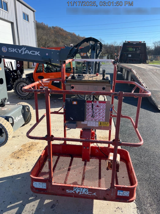 2017 SKYJACK SJ30 AJE