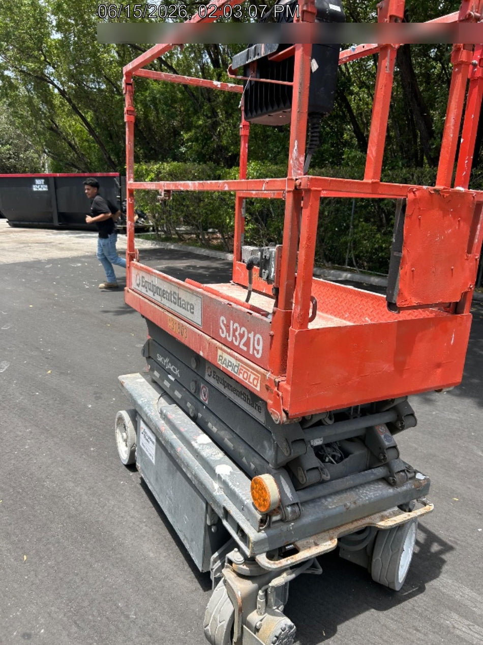 2021 SKYJACK SJ3219