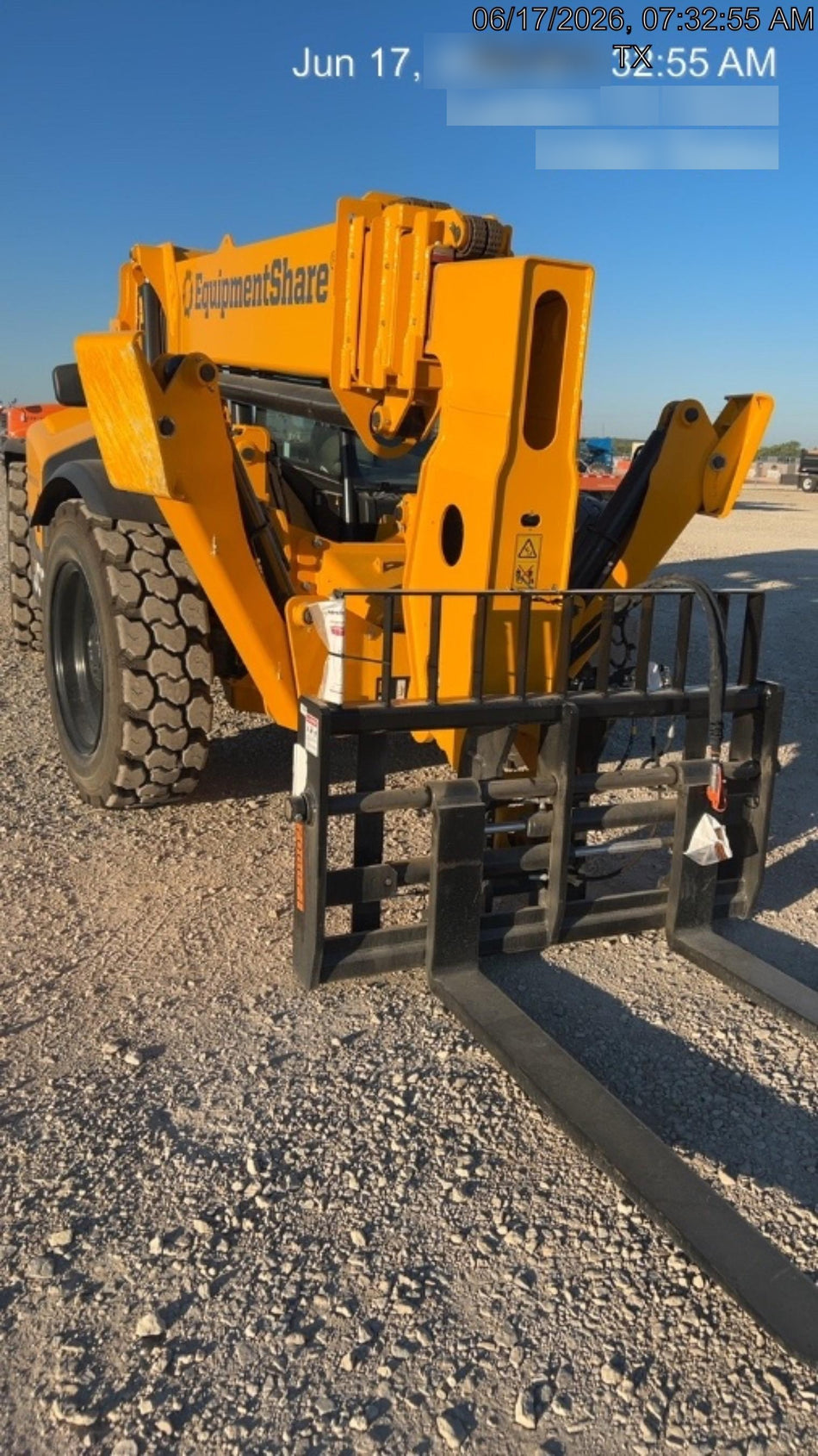 2026 JCB 400/F7377