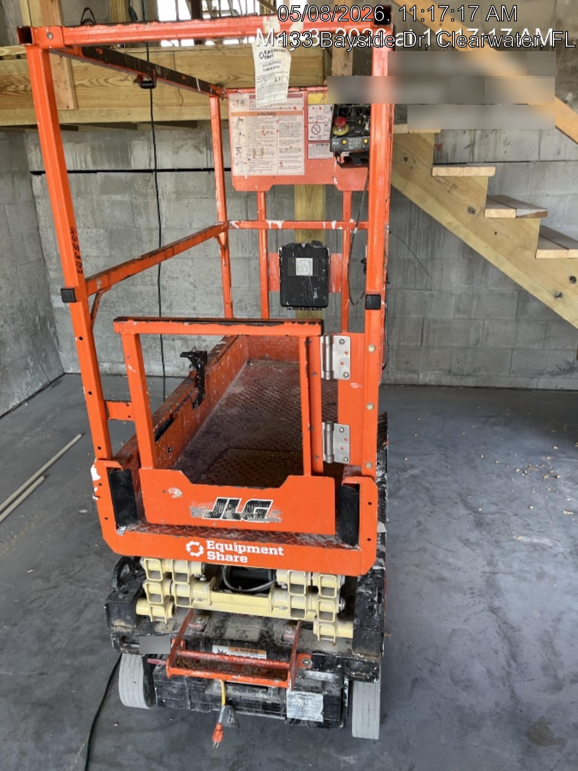 2022 JLG ES1330L