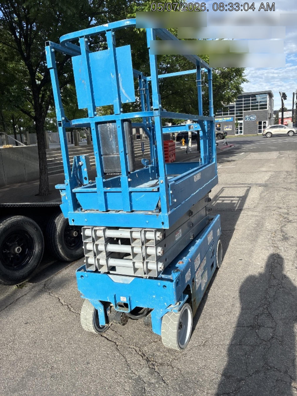 2020 Genie GS-1930 Solid Non Marking Tires, Beacon, Folding rails with half height swing gate, 800W Inverter