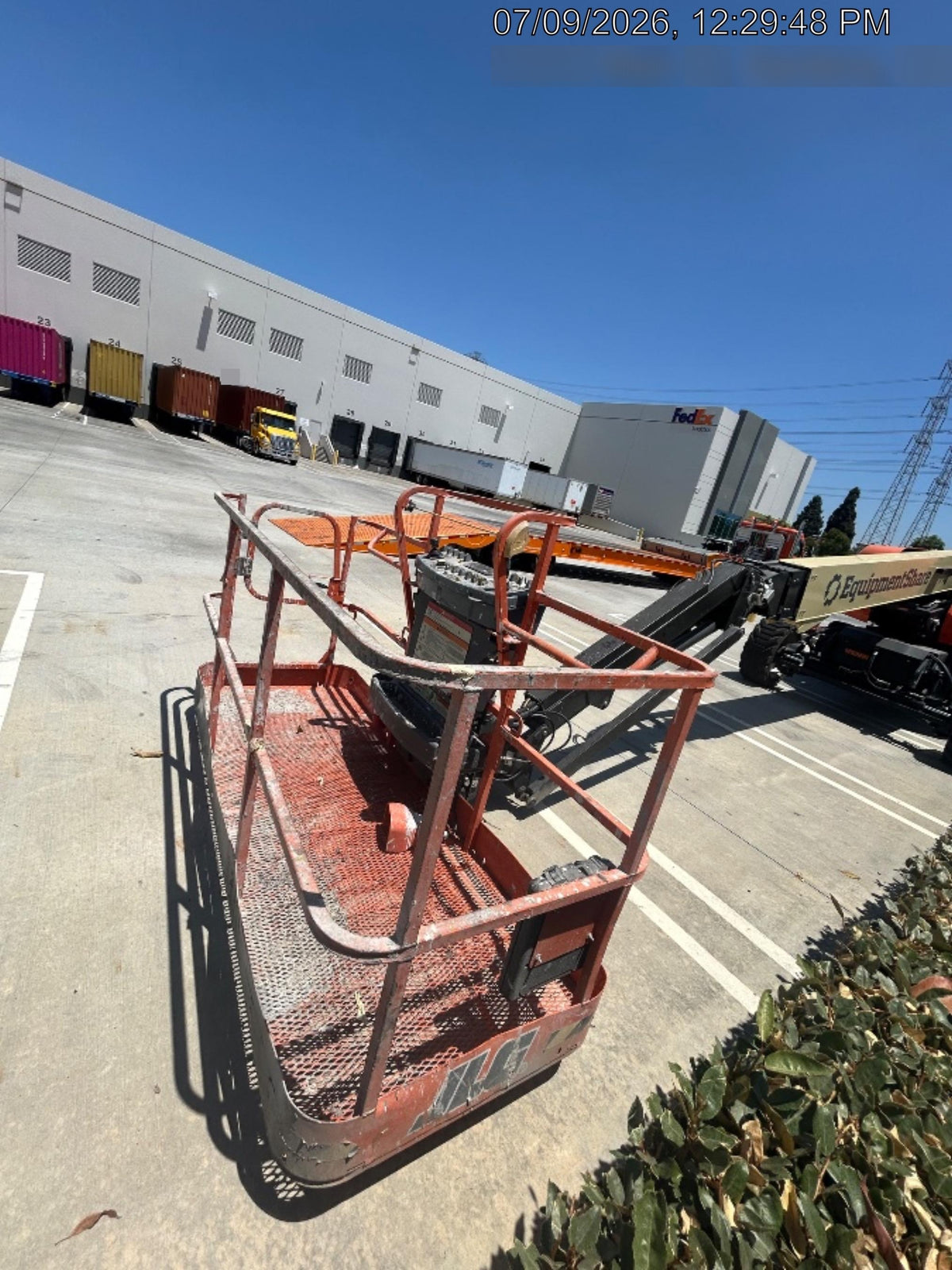 2023 JLG 660SJ
