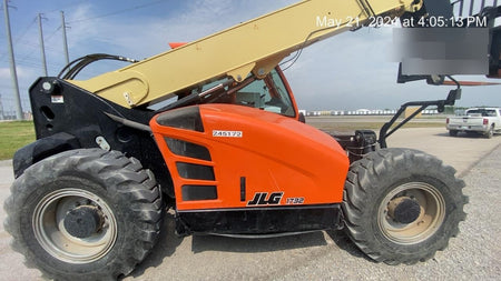 2022 JLG 1732