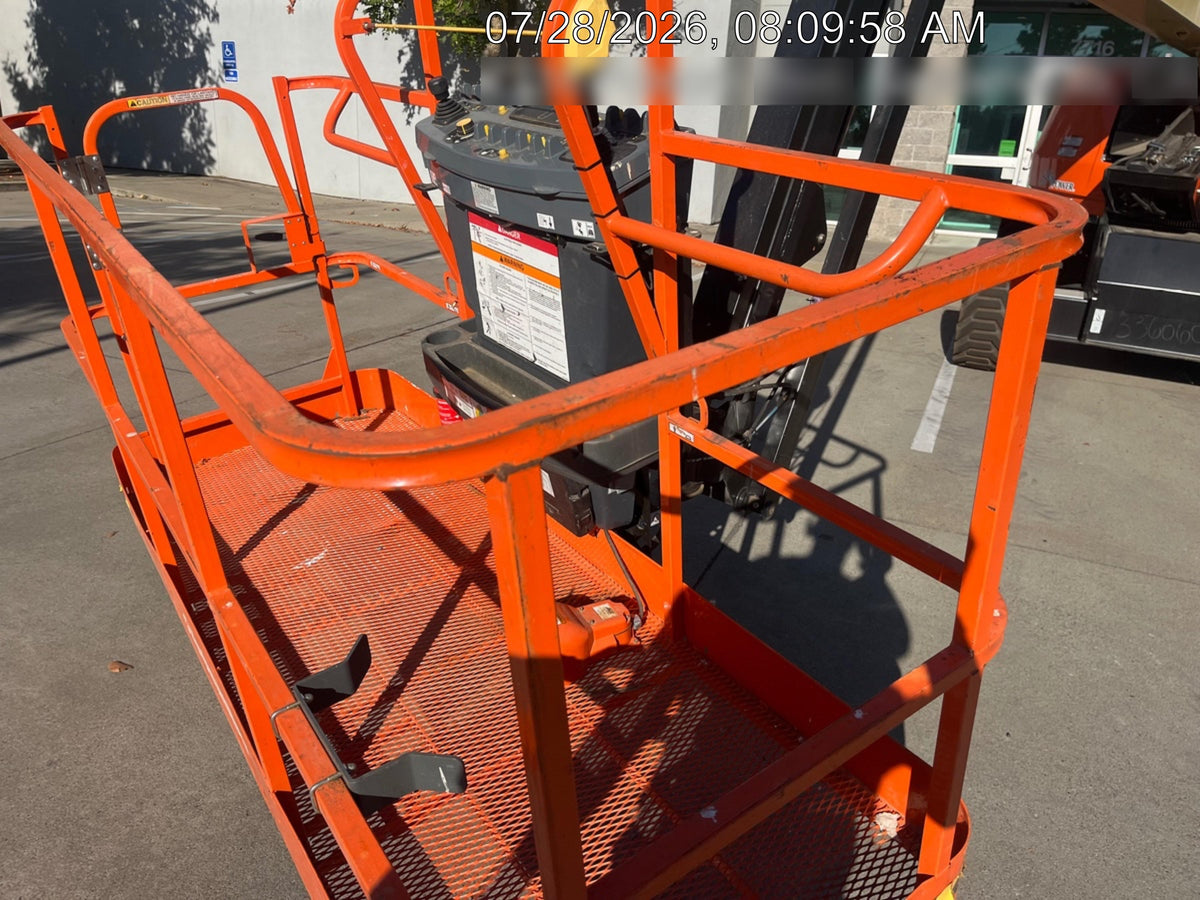 2025 JLG 660SJ