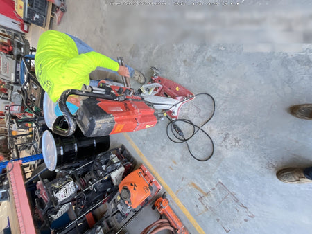 2022 HILTI DD250E