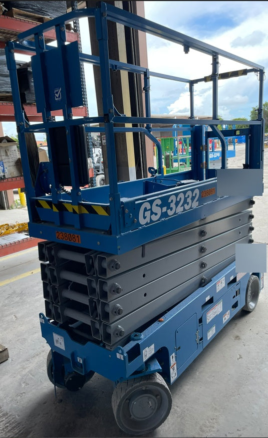 2022 GENIE GS-3232