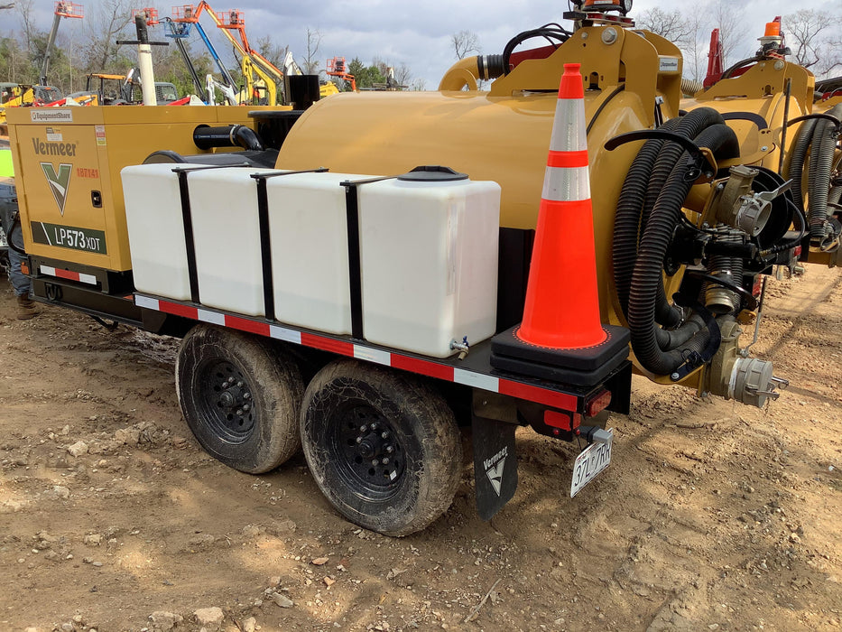 2021 Vac-Tron LP573XDT T4 Koehler Diesel Engine, 500 Gallon Debris Tank, x2 100 Gallon Water Tanks