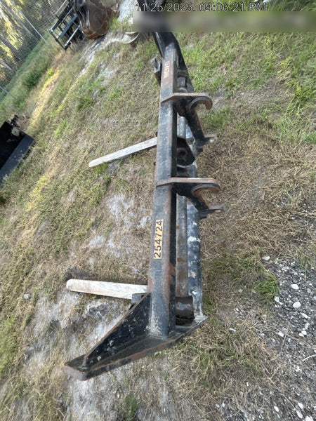 2022 PEMBERTON 72" Utility Forks