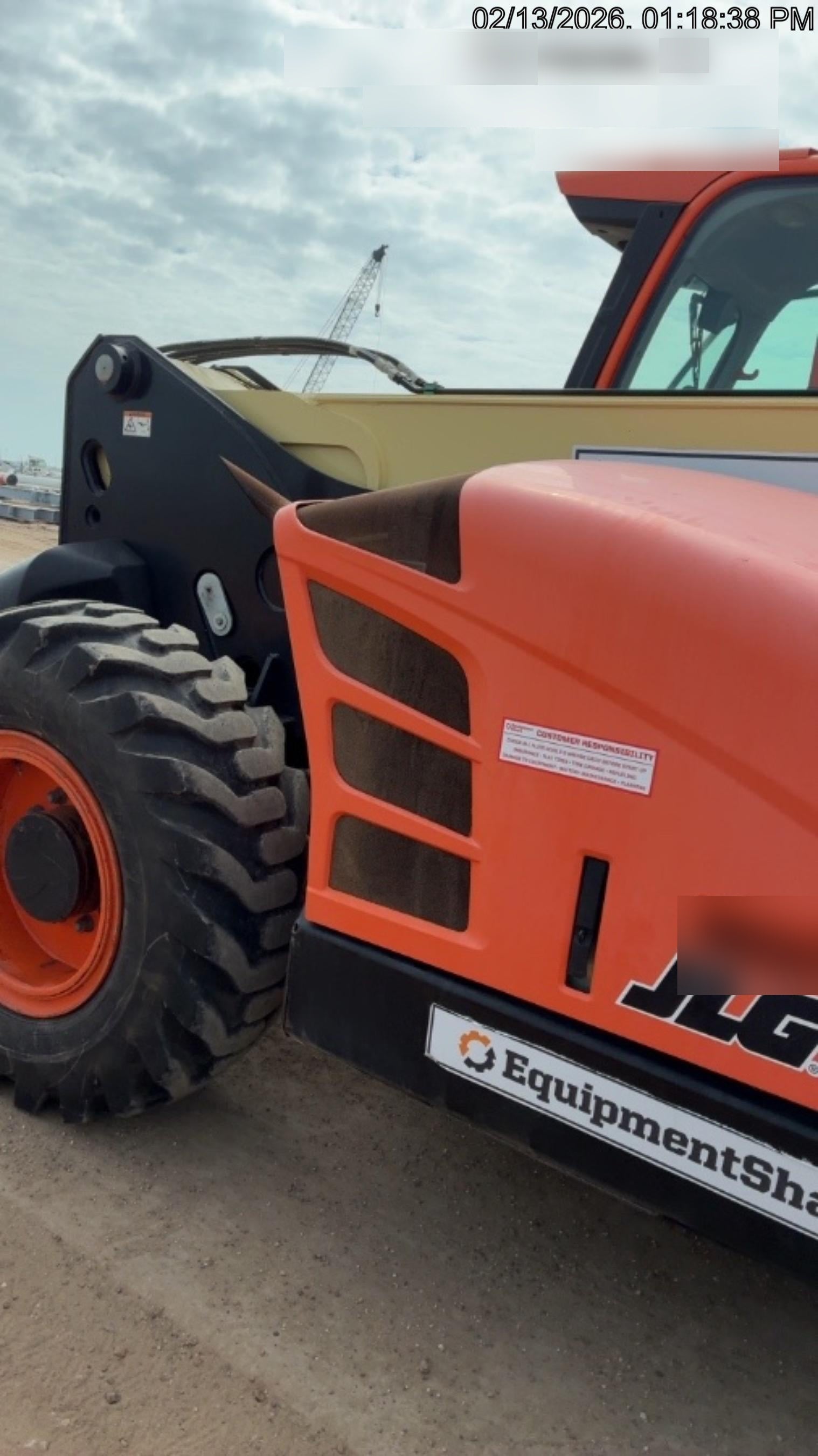 2021 JLG 1732