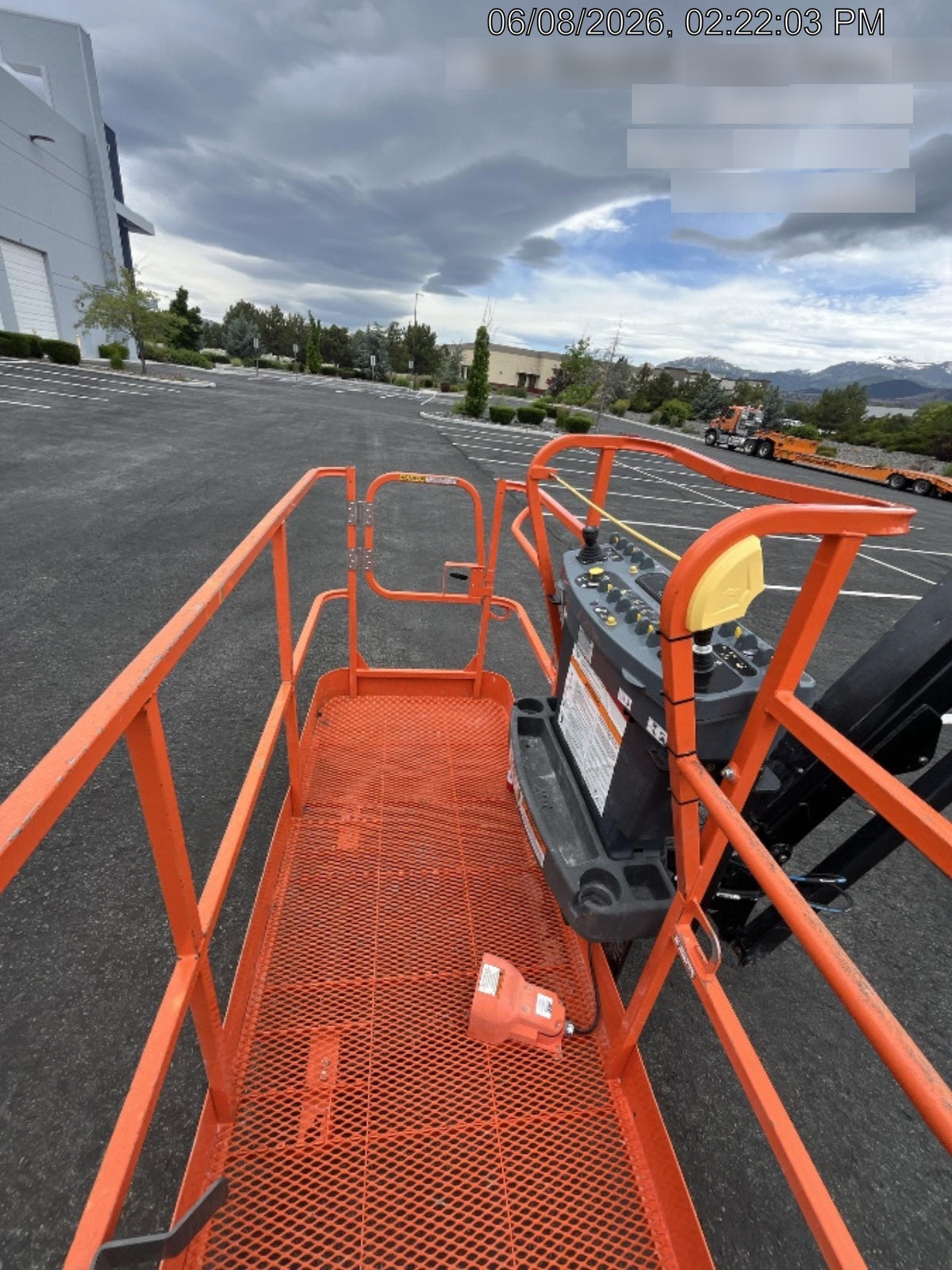 2025 JLG 660SJ