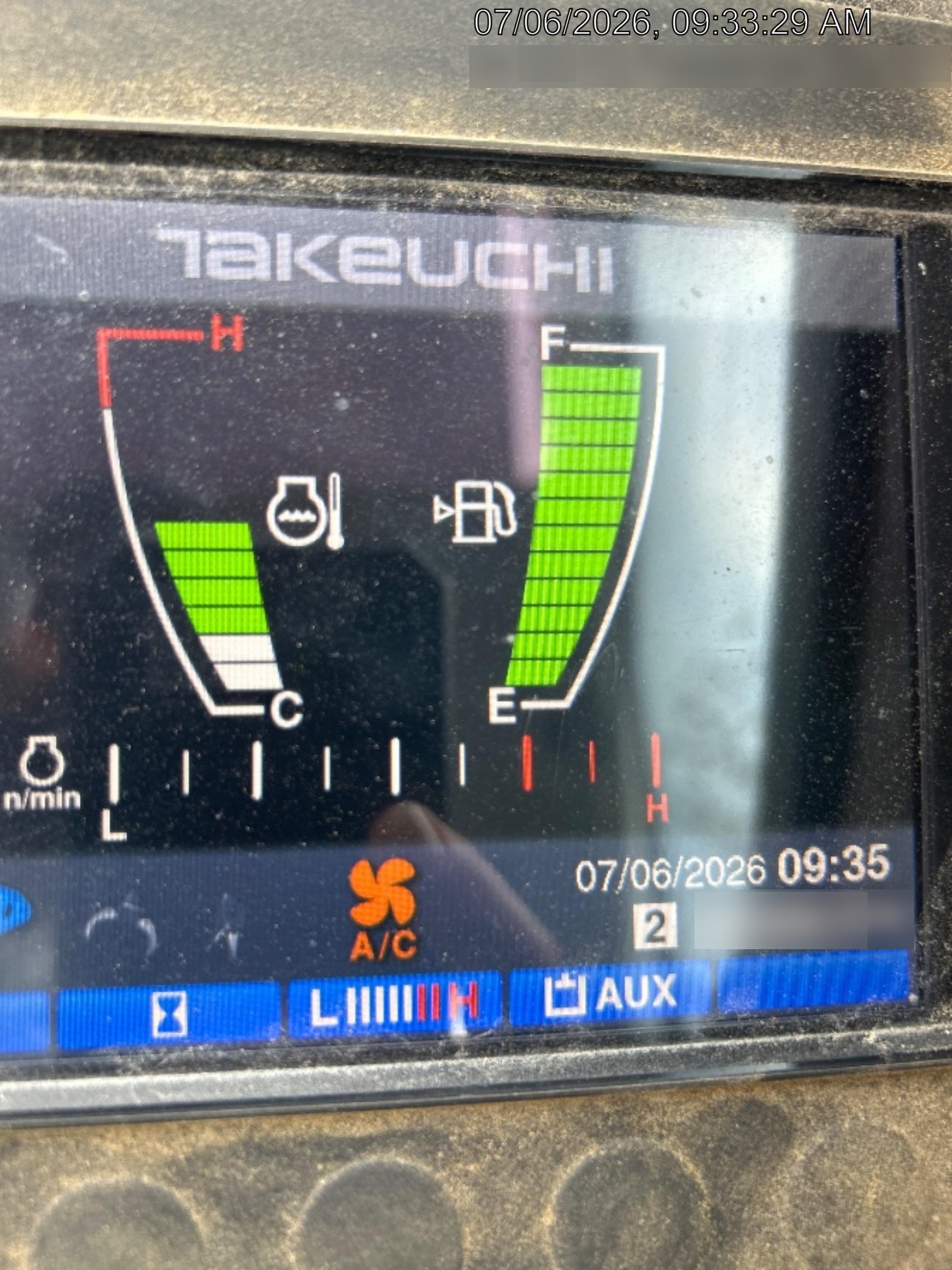 2025 TAKEUCHI TB235-2CR