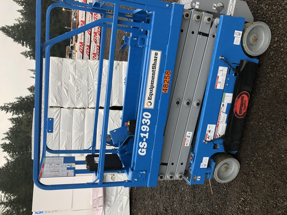 2019 Genie GS-1930 Half Height Swing Gate, 800W Inverter