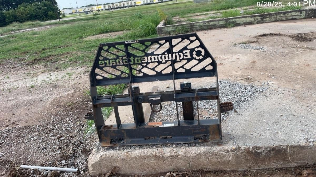 2021 PALADIN 48" Pallet Forks - Paladin