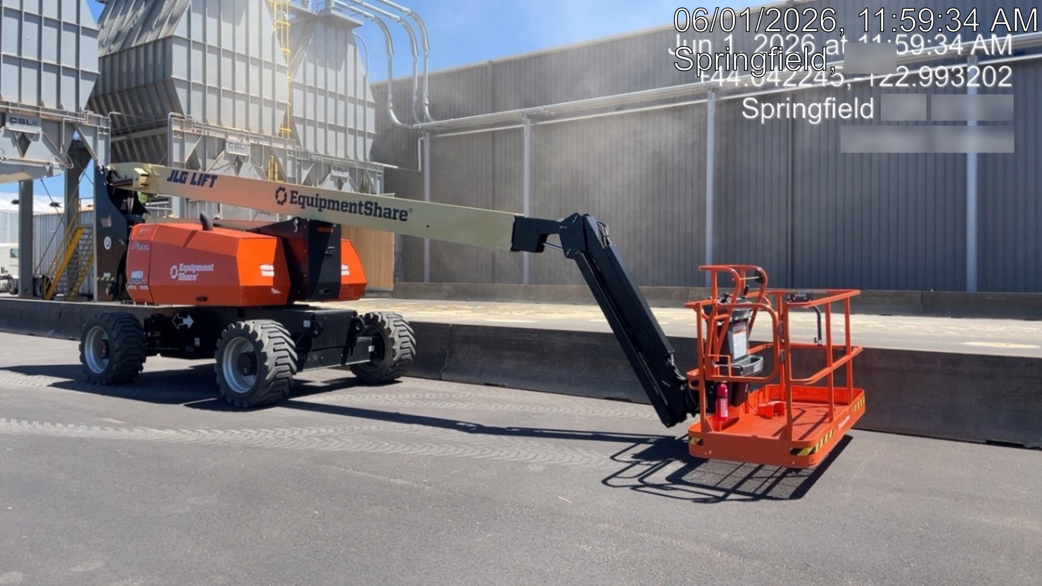 2025 JLG 800AJ