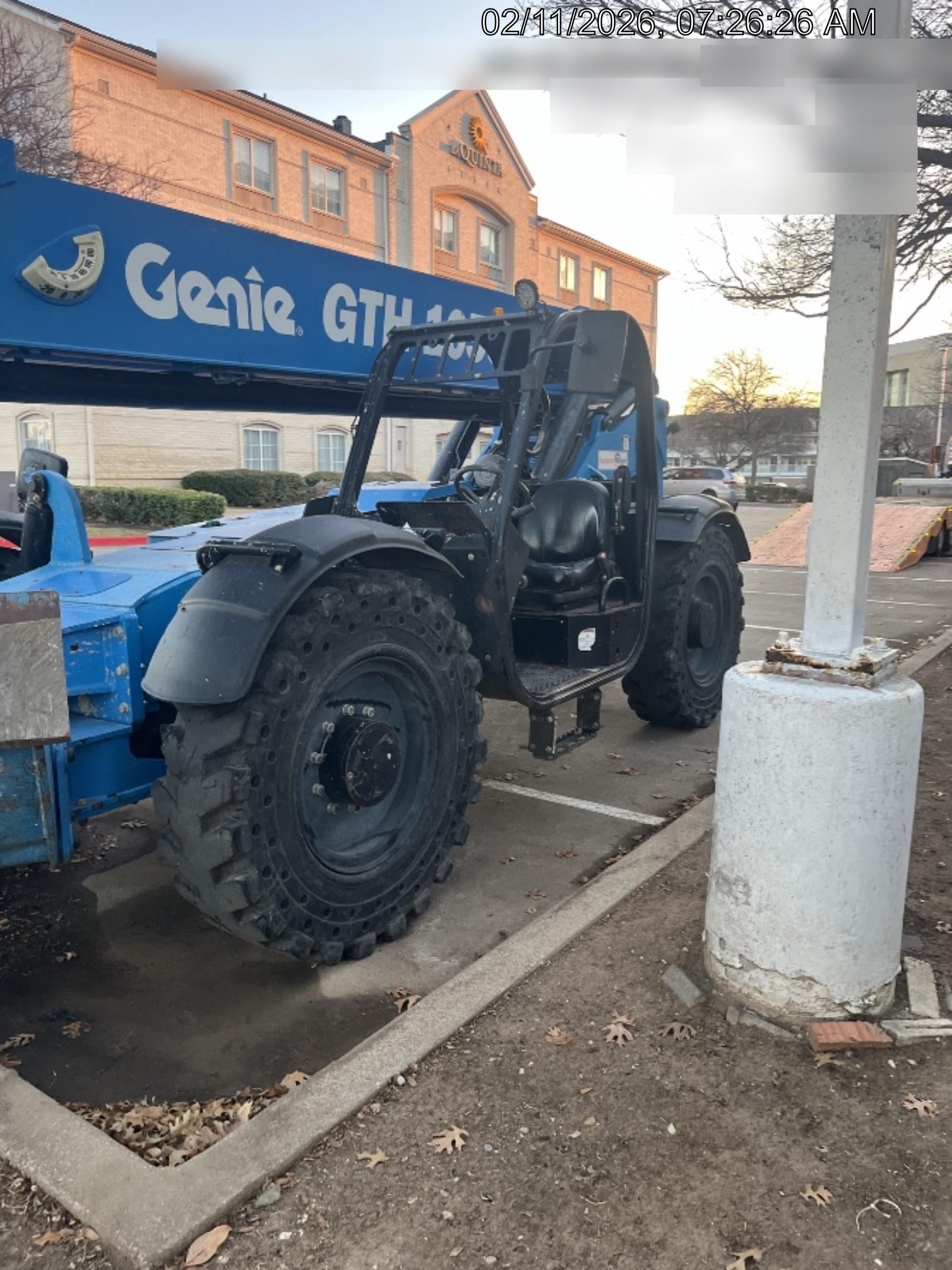 2017 GENIE GTH-1056
