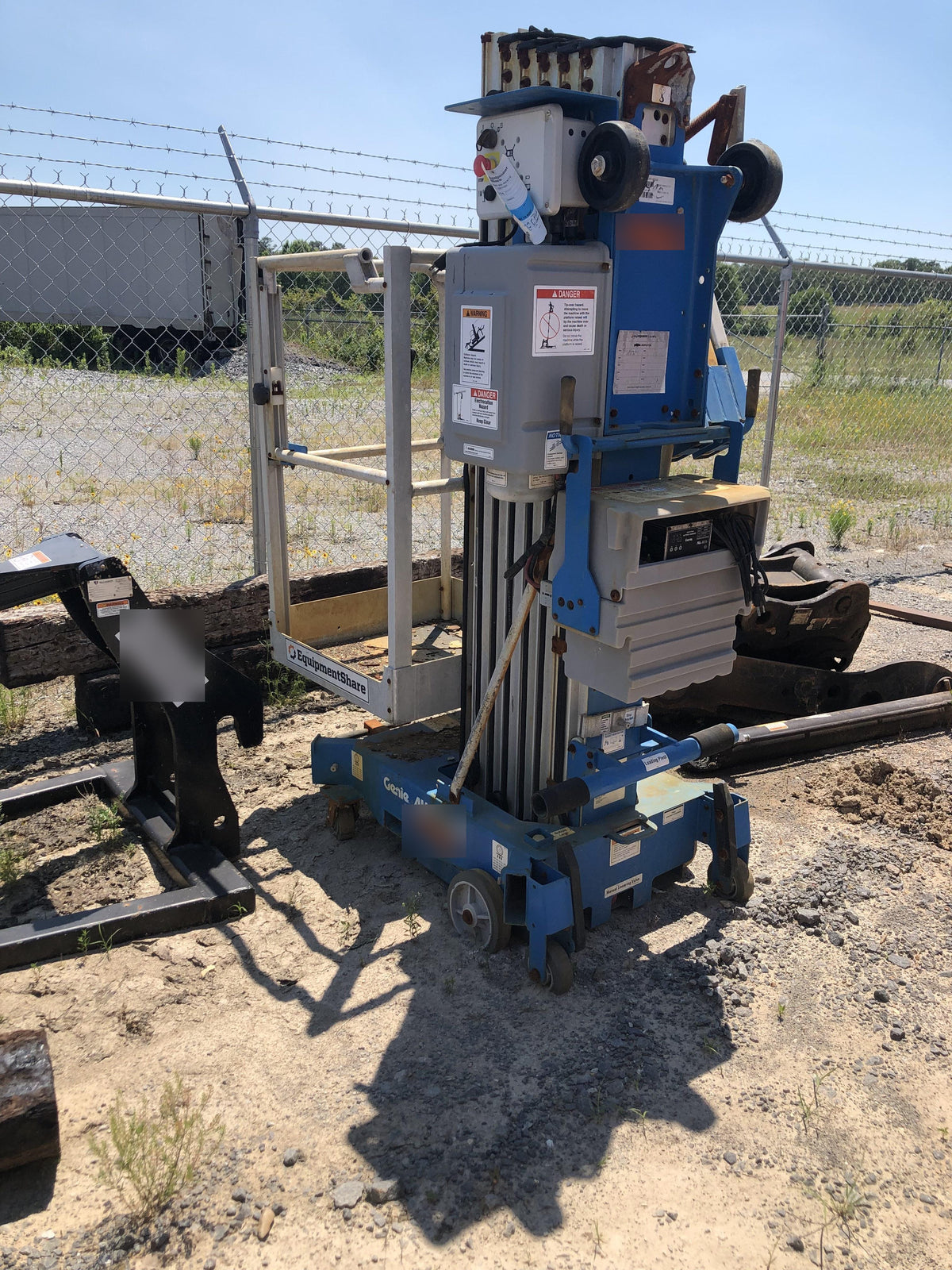 2019 GENIE AWP-30S