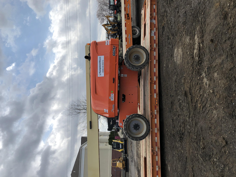 2019 JLG 660SJ