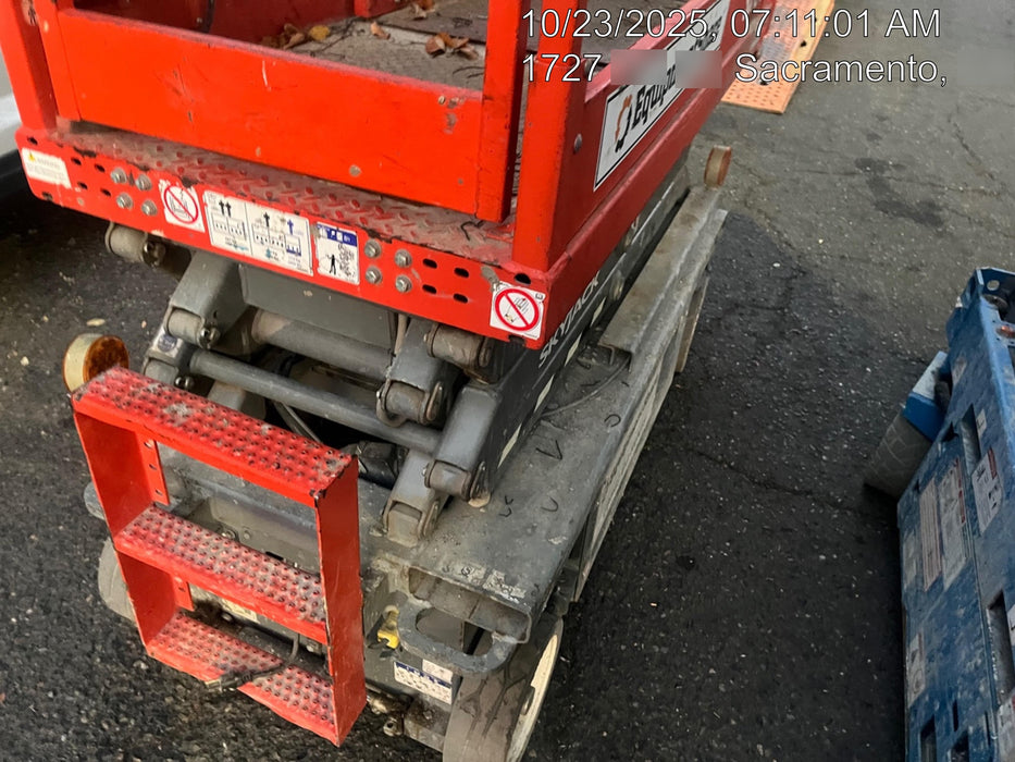 2020 Skyjack SJIII-3219 Solid NM Tires, Half height spring hinged entry gate, Dual Beacons, 800W Inverter