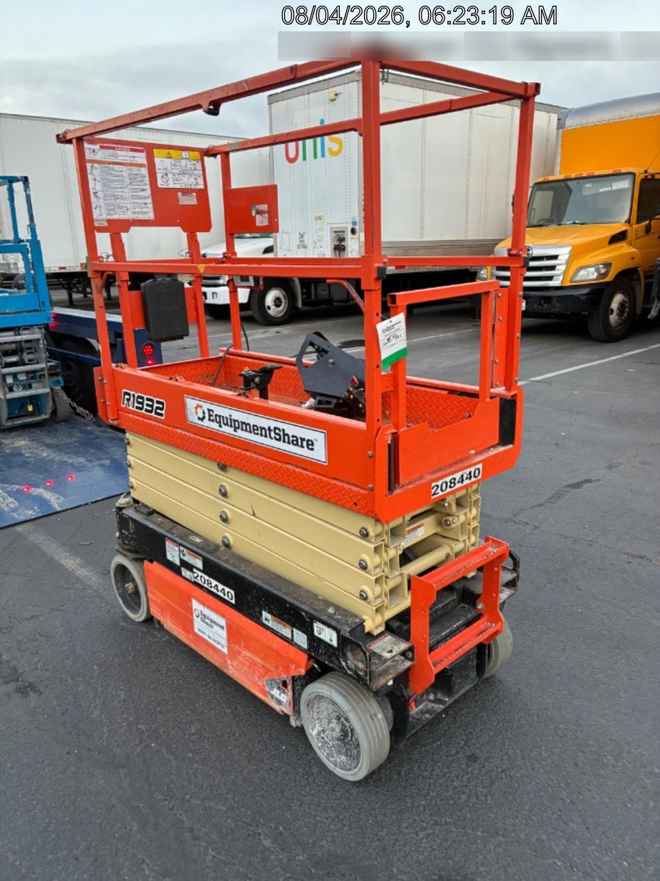 2022 JLG R1932