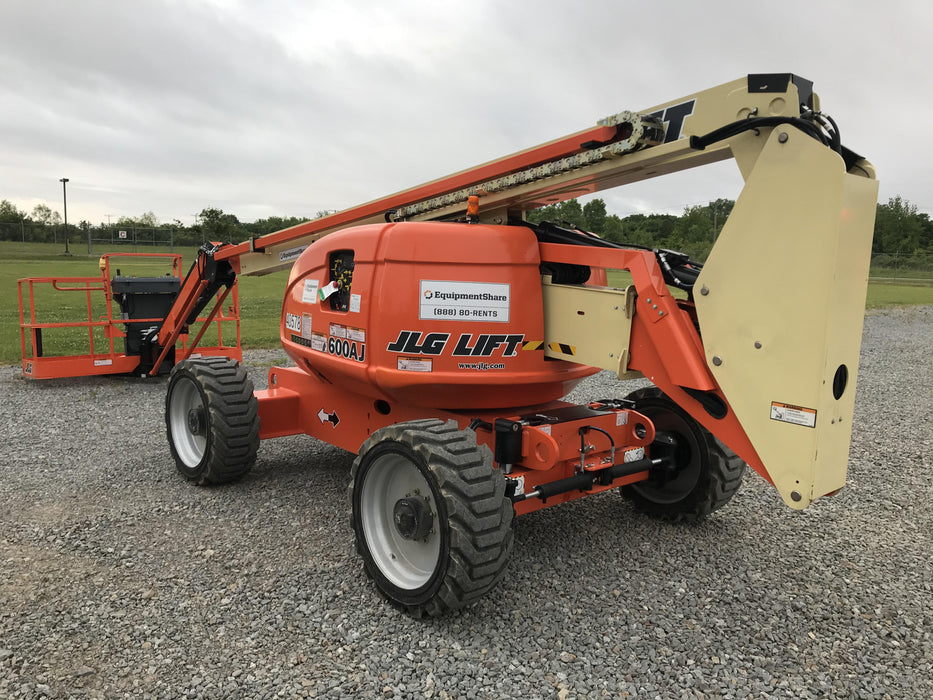 2019 JLG 600AJ