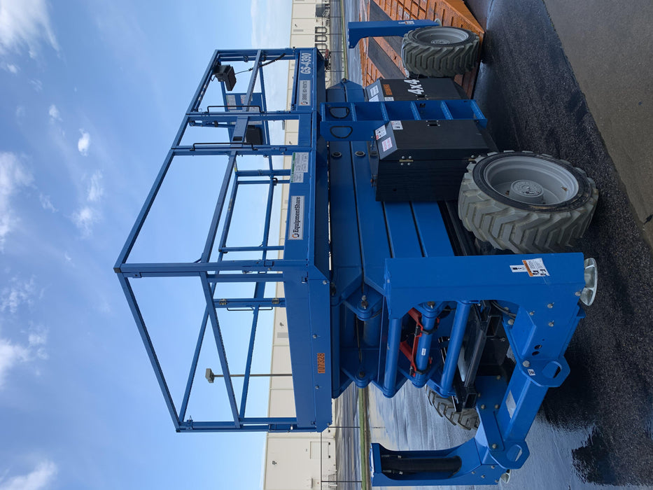 2020 GENIE GS-4390 RT