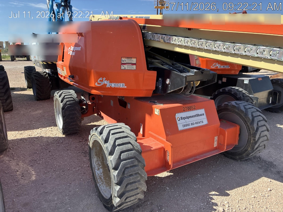 2022 JLG 660SJ
