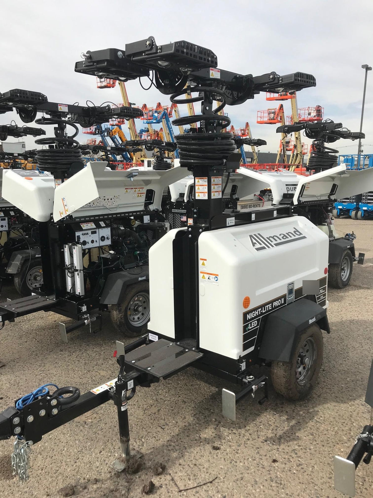 Allmand Bros. Night-Lite Pro II Allmand Night-Lite Pro II Allmand Night-Lite Pro II 8 kW Light Tower w/Kubota Engine, LED Light Package