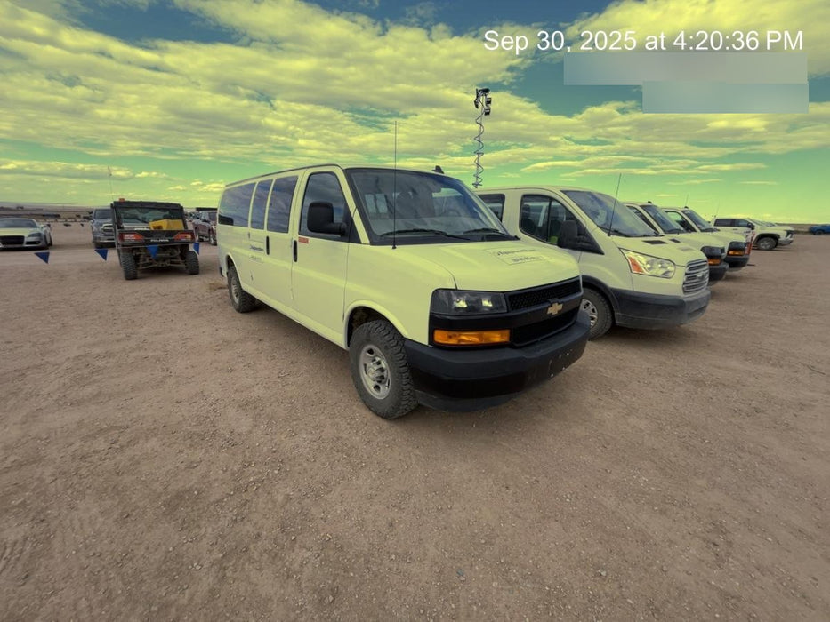 2023 CHEVROLET Express Van - Rental