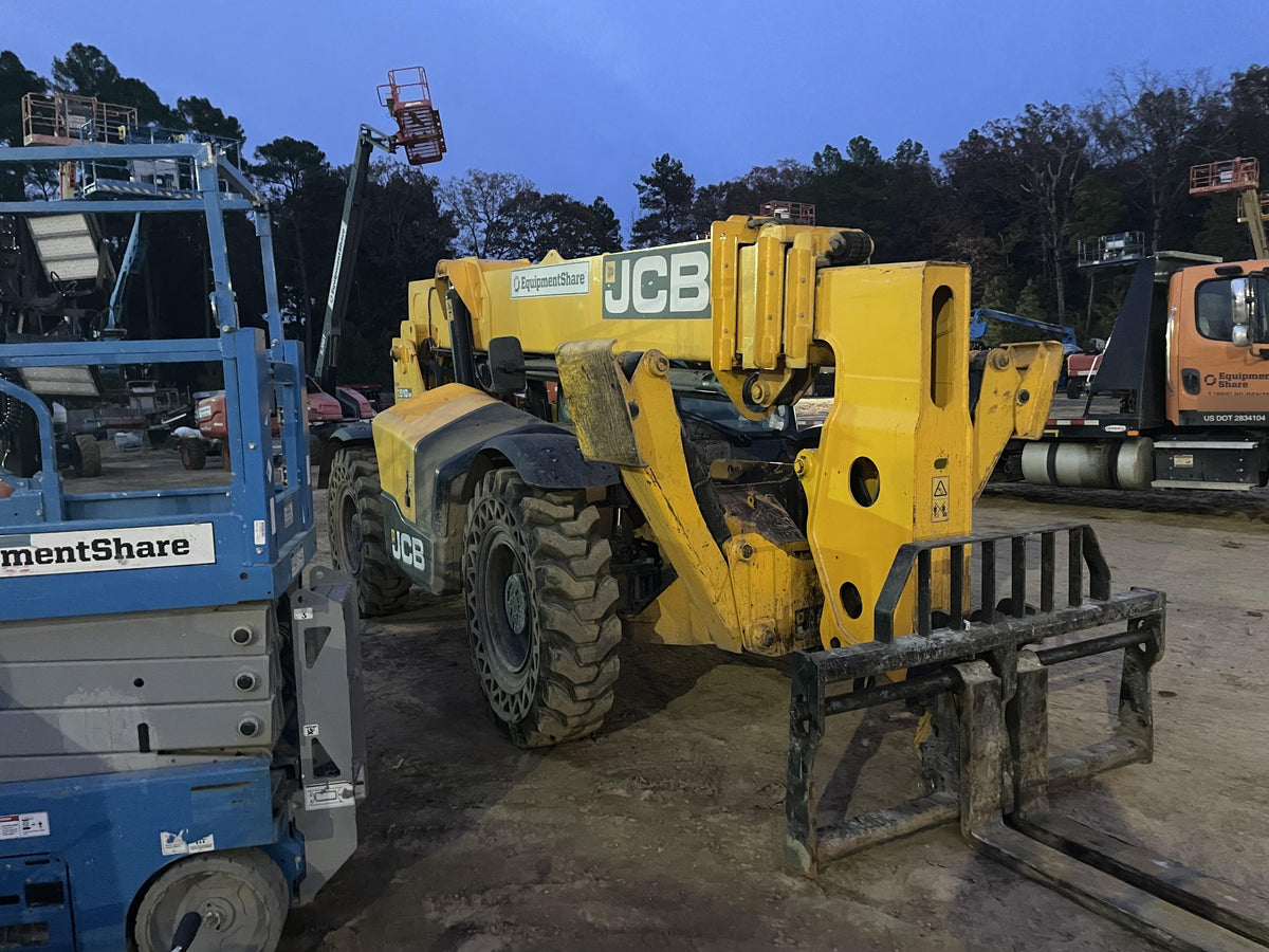 2022 JCB 510-56
