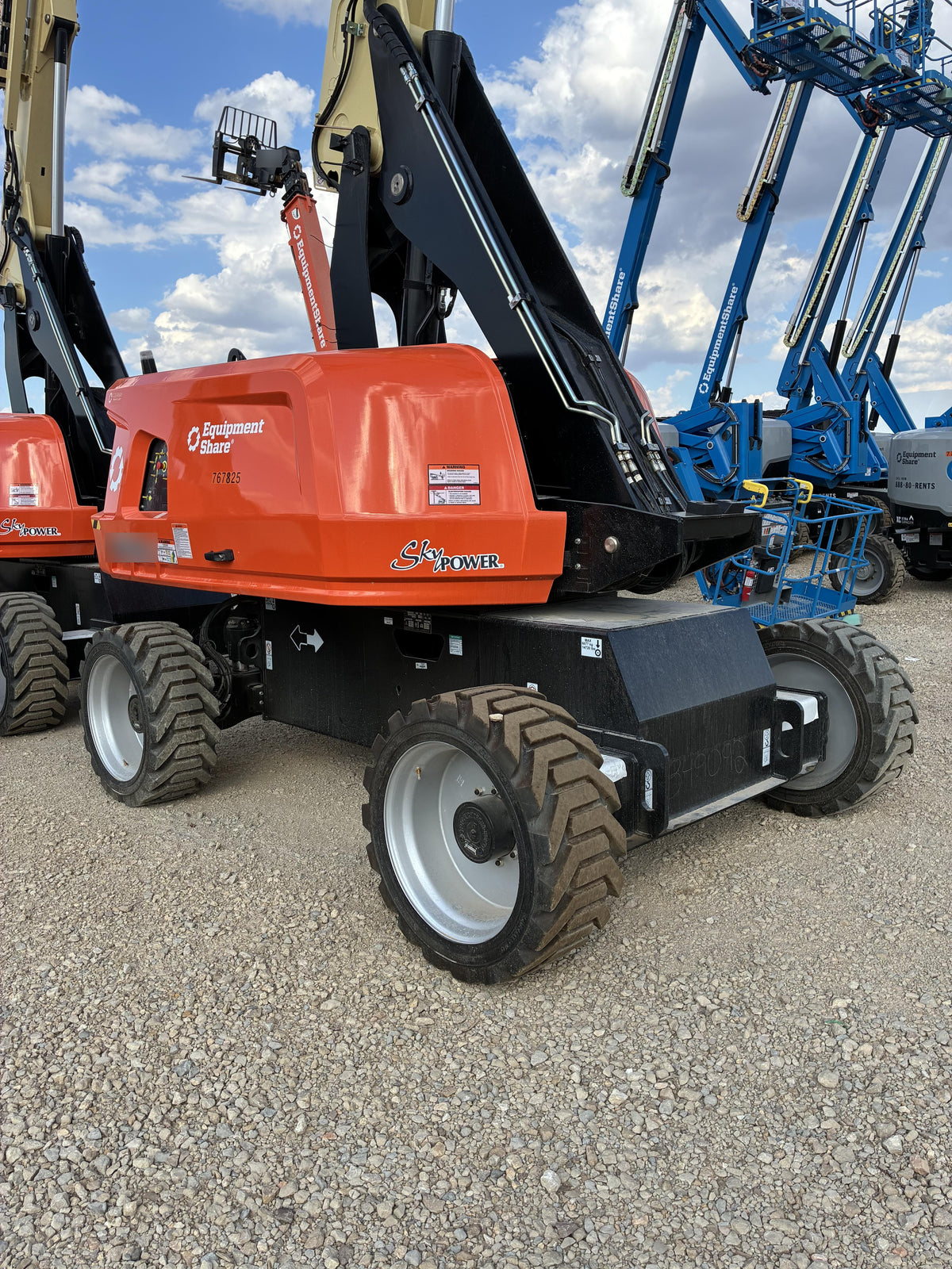 2026 JLG 660SJ