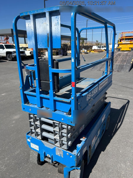 2019 Genie GS-1930 Fixed rails with chain Entry