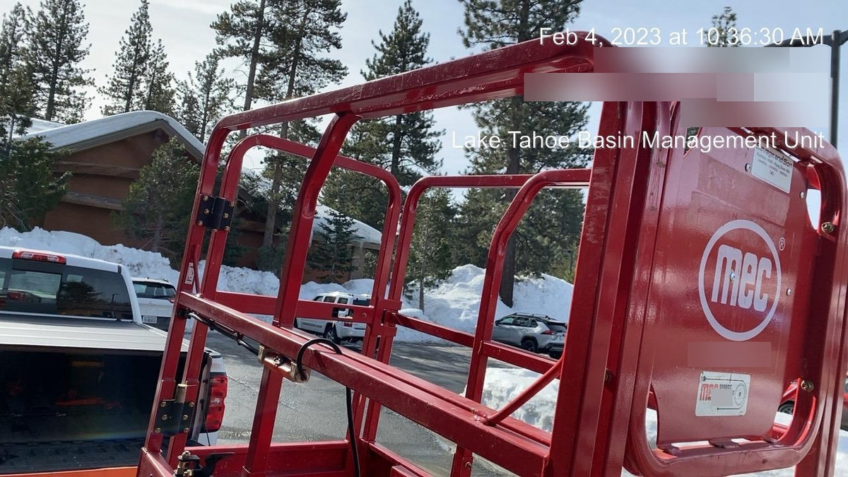 2020 MEC 1330SE Solid NM Tires, Steel Swing out Doors, LCS, Beacon, 900W Invertor