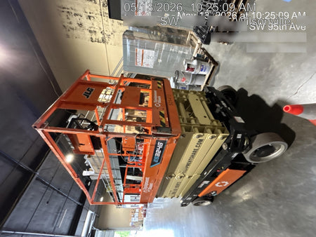 2025 JLG ES3246