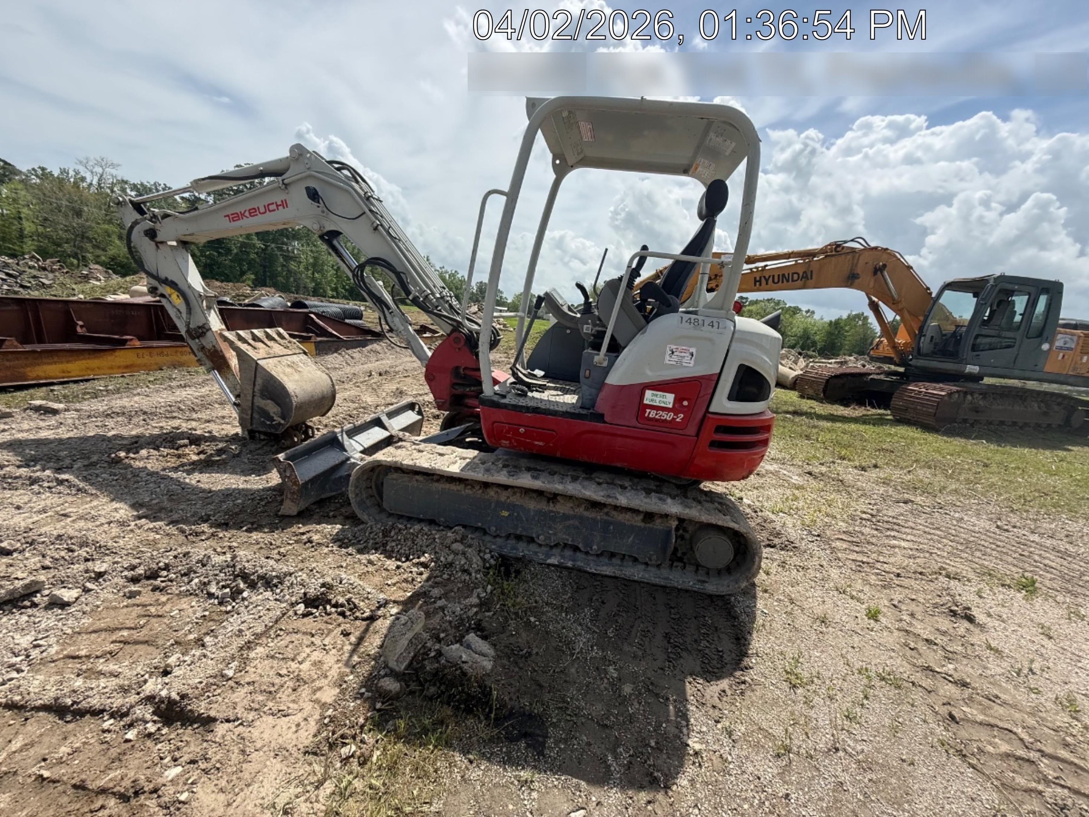 2021 TAKEUCHI TB250-2