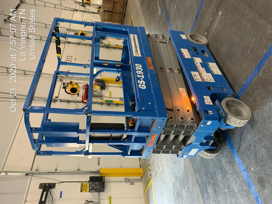 2020 Genie GS-1930 Solid Non Marking Tires, Beacon, Folding rails with half height swing gate