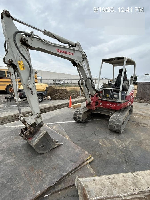 2020 TAKEUCHI TB250-2