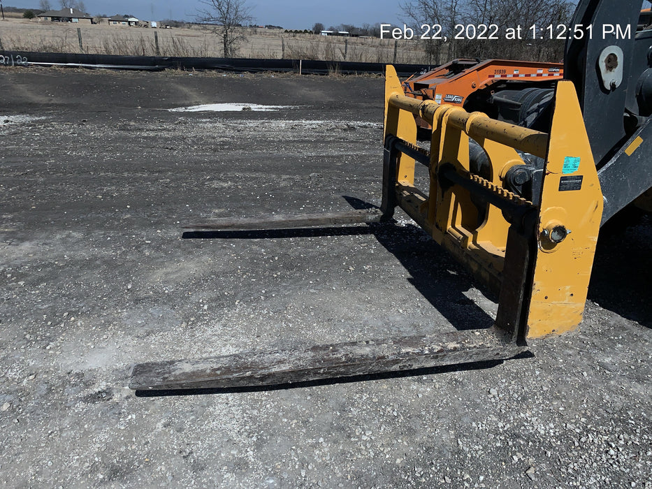 2020 JOHN DEERE 96" Loader Fork Carriage - John Deere
