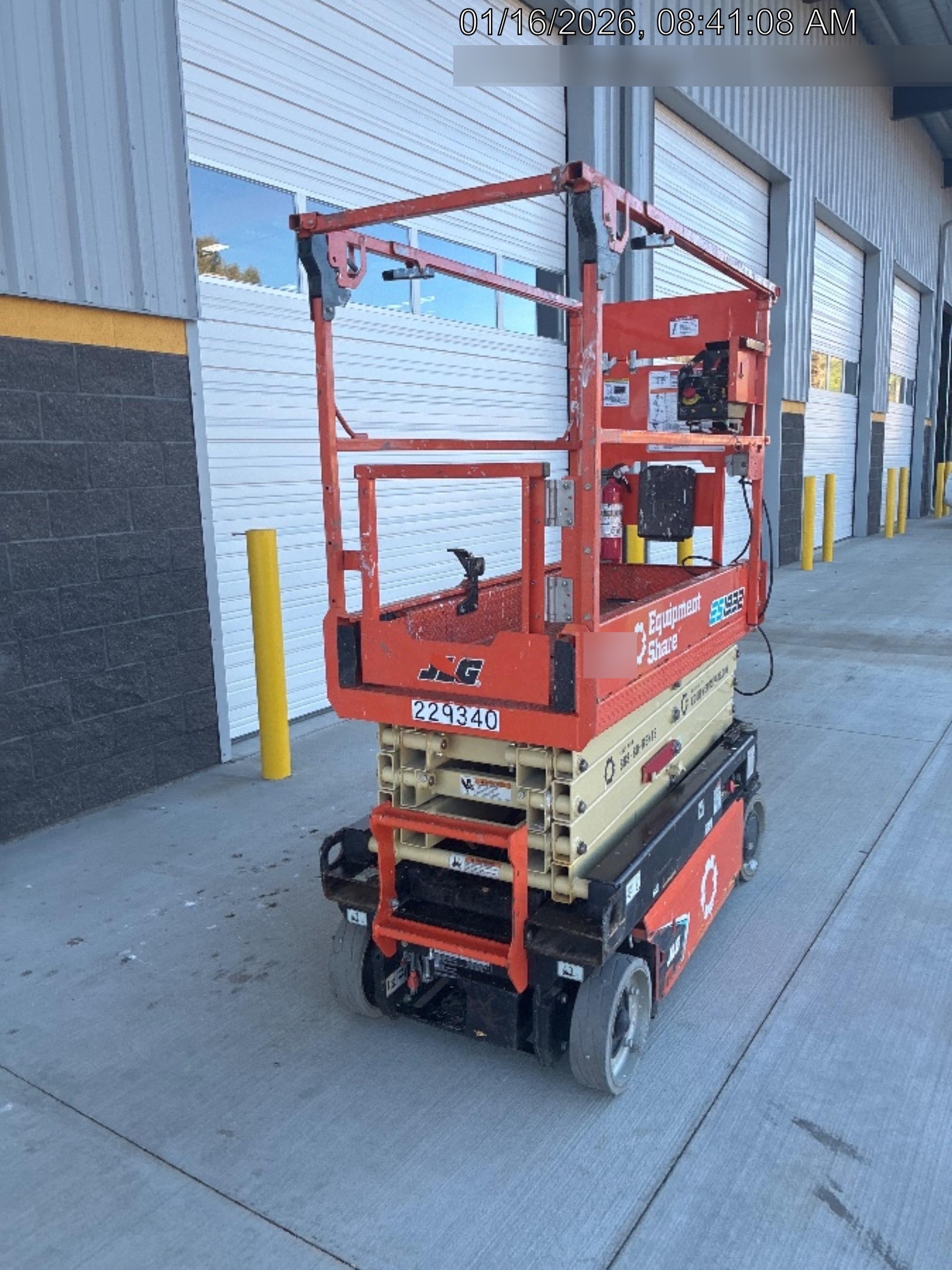 2022 JLG ES1932