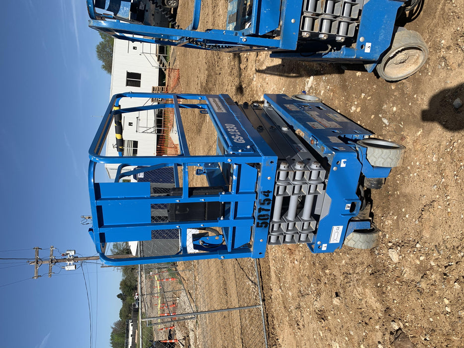 2019 Genie GS-1930 Fixed Rails with Chain Entry