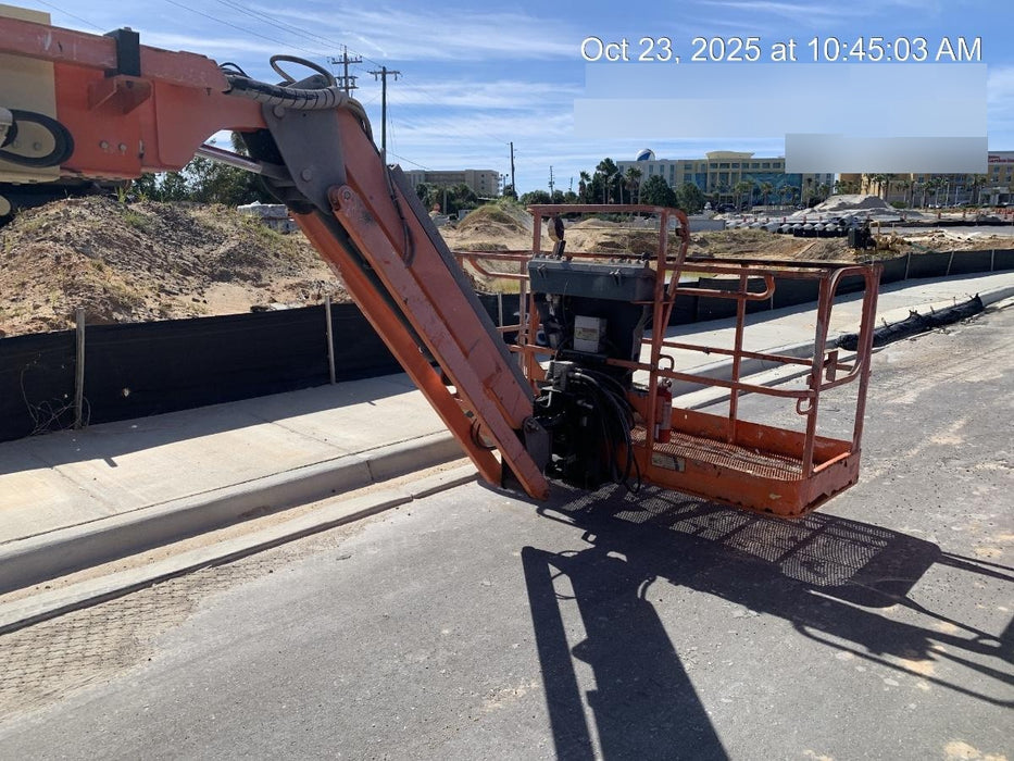 2021 JLG 660SJ