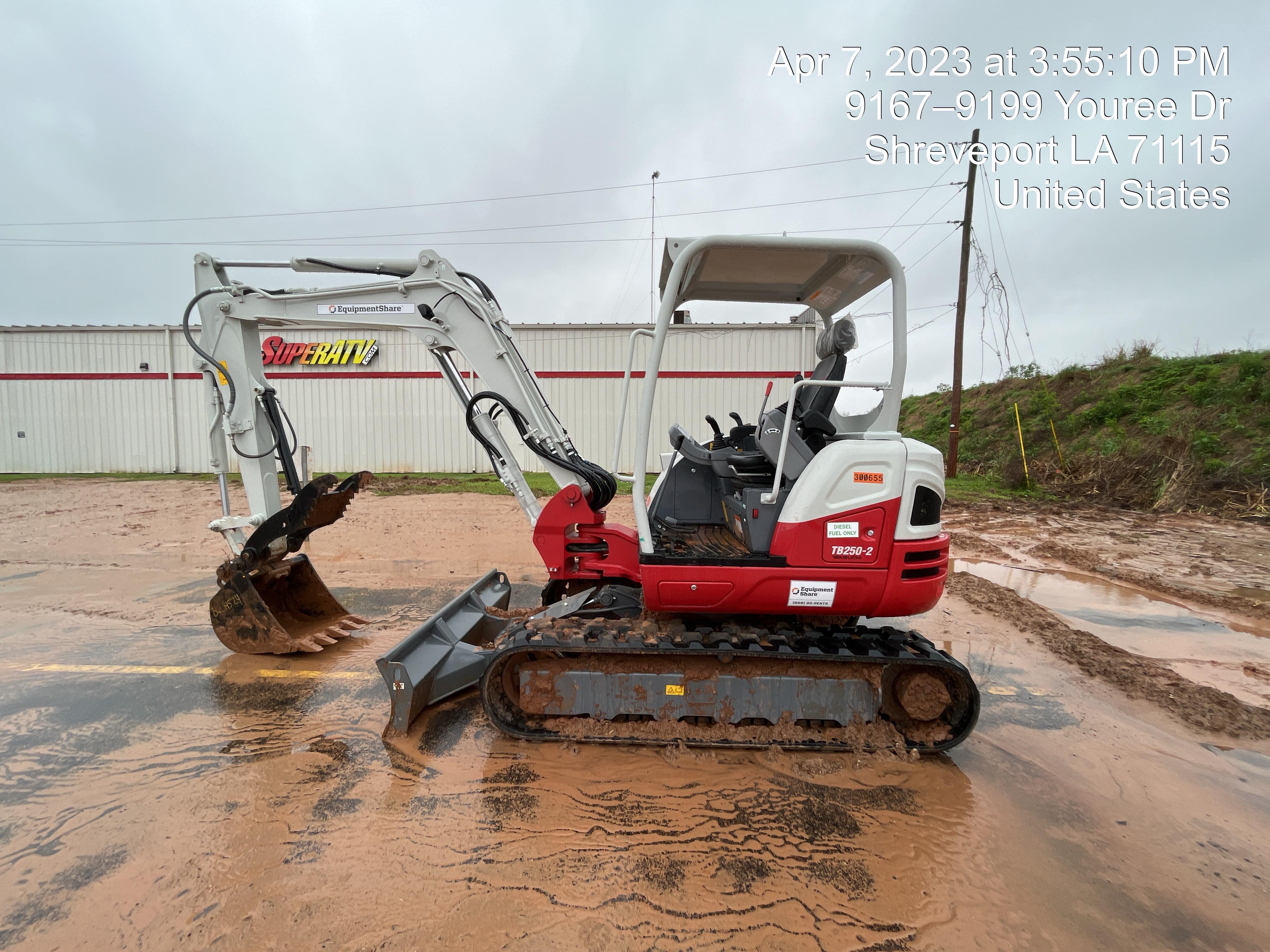 2023 TAKEUCHI TB250-2R