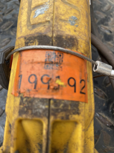 2022 DEWALT DWE402N